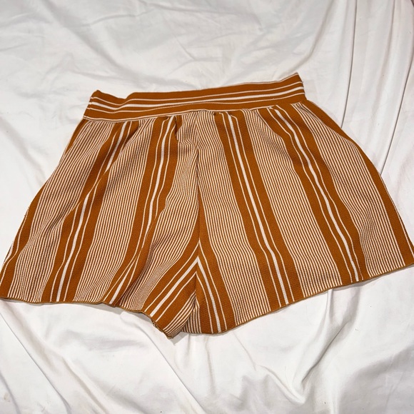 small windsor shorts - Picture 2 of 3